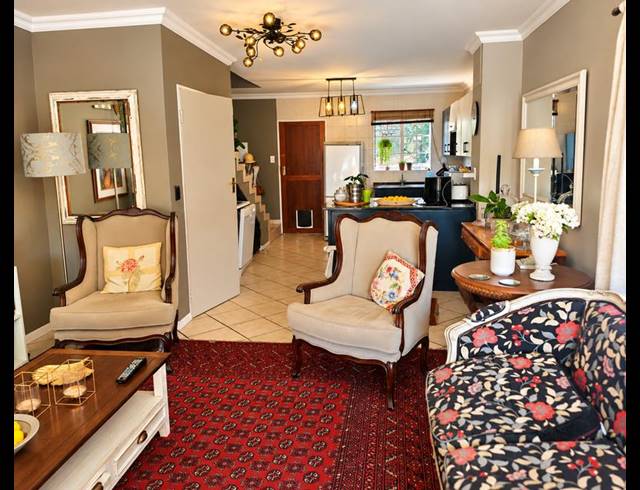 2 BEDROOM TOWNHOUSE FOR SALE IN AMBERFIELD
